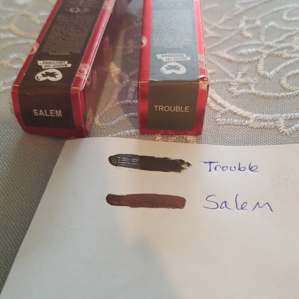Water proof lipstick cosmetic riot cashmere - Picture 2 of 3